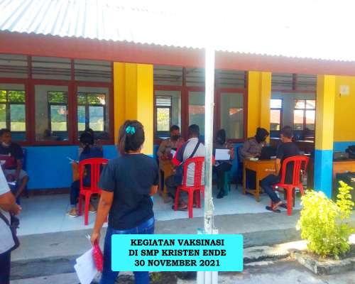 1.	KEGIATAN VAKSINASI DI SMP KRISTEN 30 NOVEMBER 2021